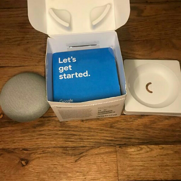 Google Home Mini - Picture 2 of 3